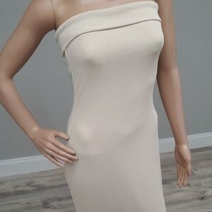 Chic Strapless Cream Dress